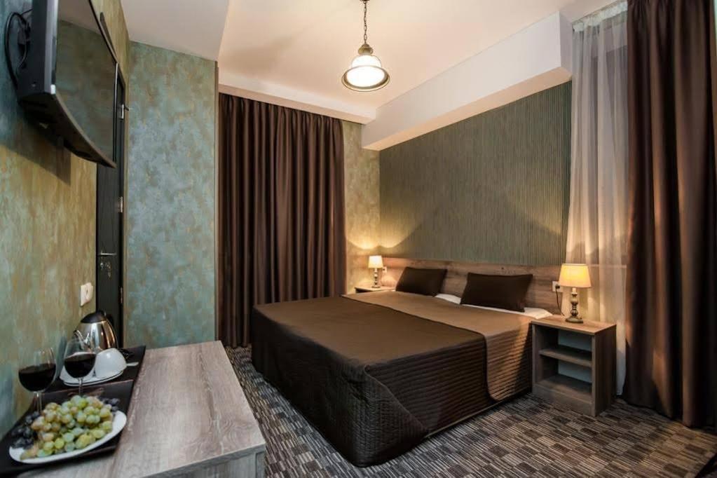 Забронировать отель в грузии. Отель Олд Тбилиси. Urban Boutique Hotel Тбилиси. Eleon Boutique Hotel Тбилиси Авлабари 8. Folk Boutique Hotel Тбилиси.